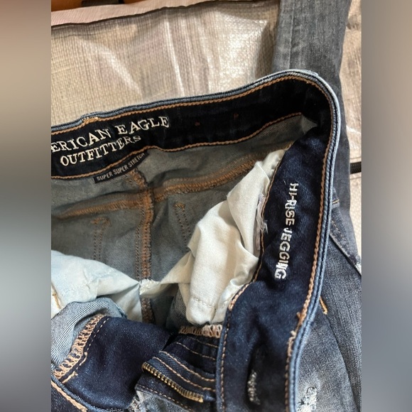 American Eagle - Hi-Rise Jegging w/ Super Super Stretch - Picture 4 of 7